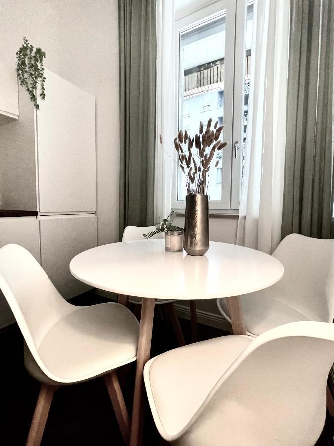 Апартаменти Bilocale Di Prestigio: Milano Centro Екстер'єр фото